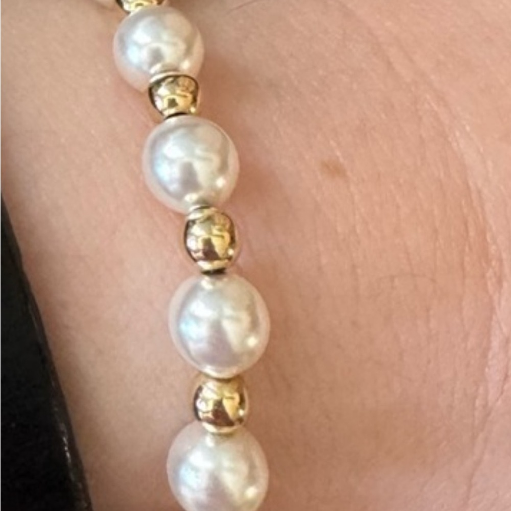 E Newton Classic White Pearl and Gold Bead Bracelet - Women